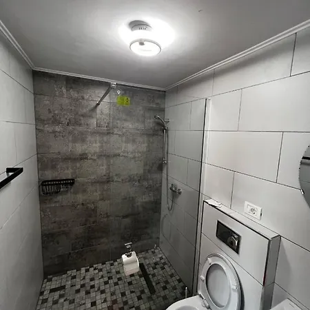 Iris Mamaia Nord Gæstehus