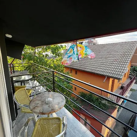 Gæstehus Iris Mamaia Nord 3*