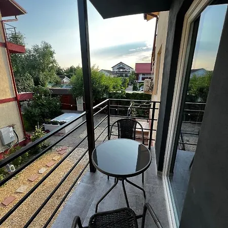 Iris Mamaia Nord Gæstehus Năvodari